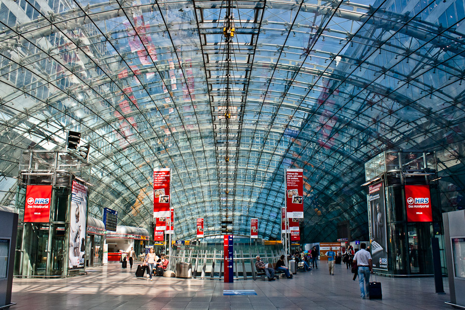 Frankfurt Fernbahnhof/Long-distance train station